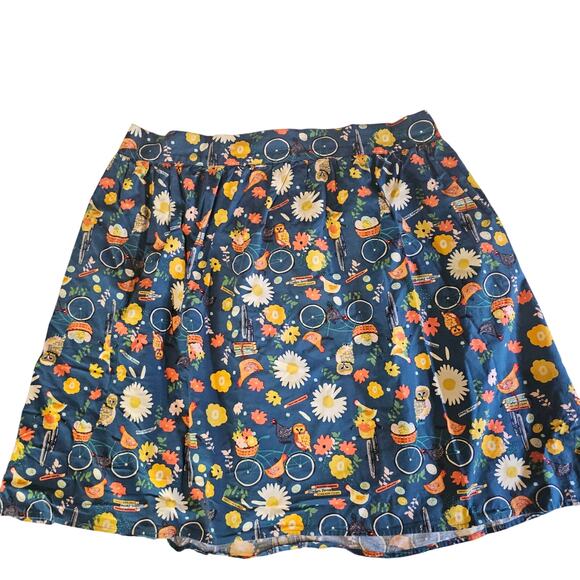 Retrolicious ModCloth Floral Bikes Pleated Short Skater Skirt Plus Size 2XL 3632 - Picture 1 of 8